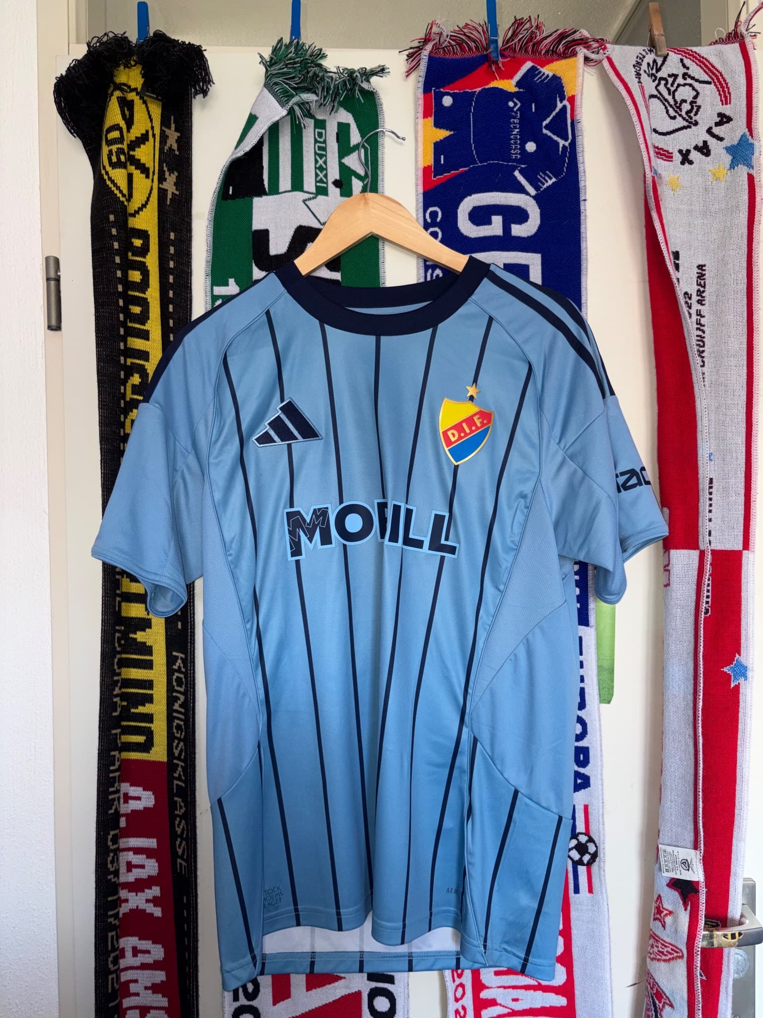Matchworn + signed Djürgarden with COA