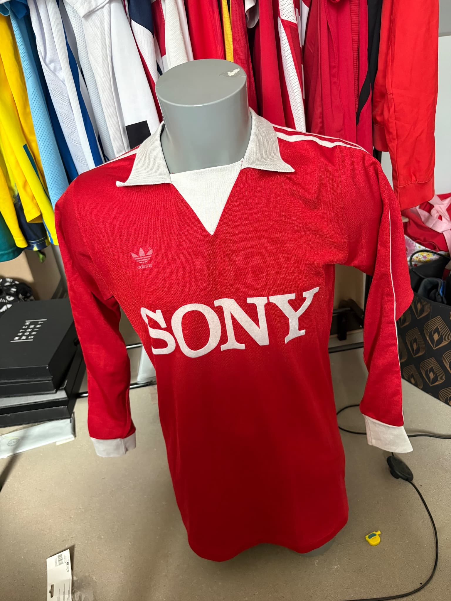 Matchworn voetbalshirt az jaren 80