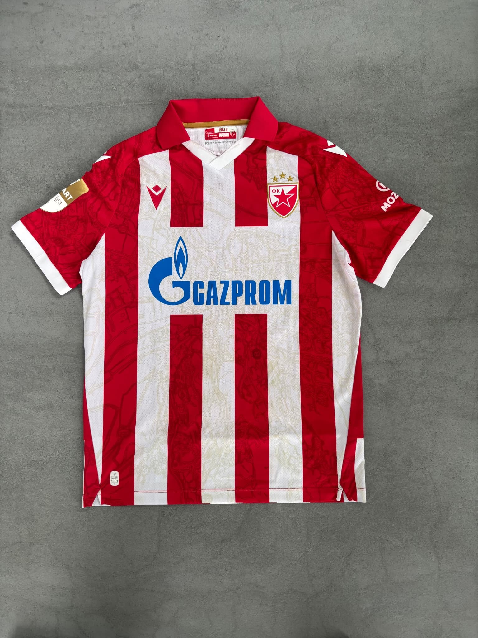 FK Crvena Zvezda, Derrick LUCKASSEN, signed, matchworn, coa.
