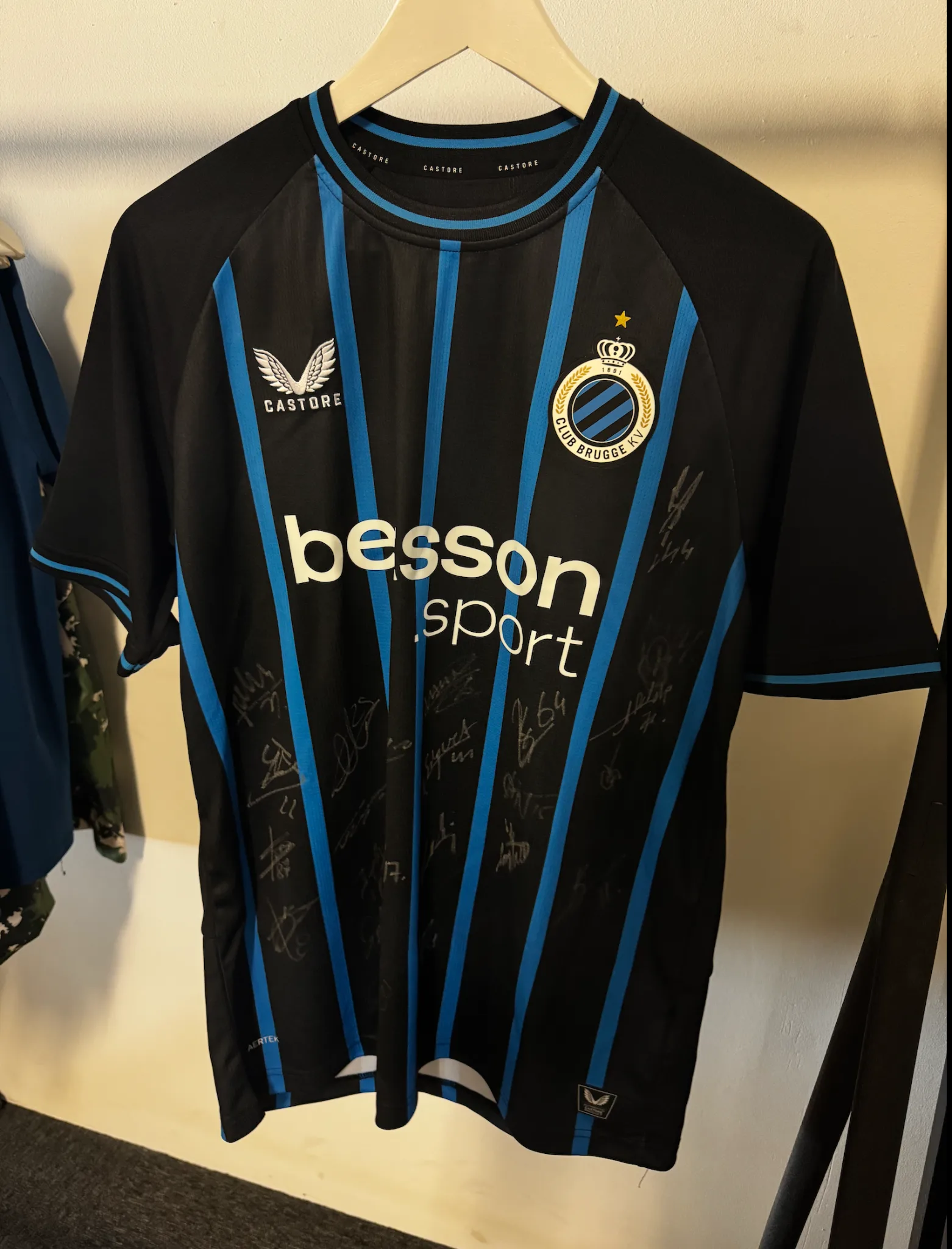 Club Brugge squad signed t-shirt 2025/2026