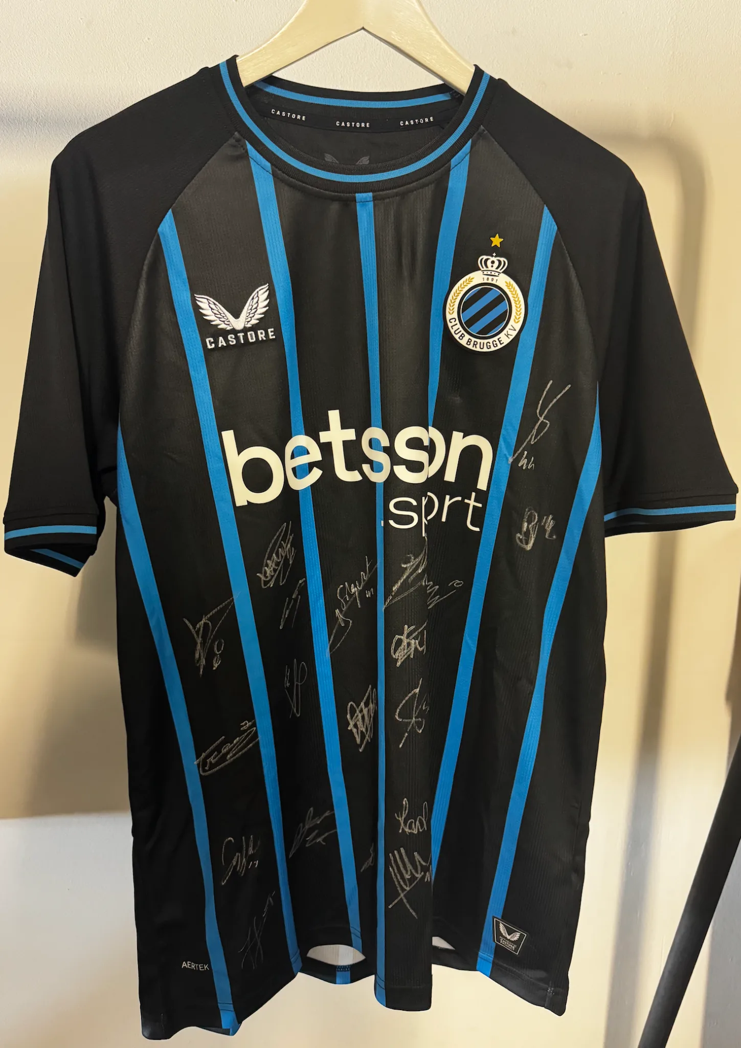 Club brugge squad signed t-shirt 2025/2026