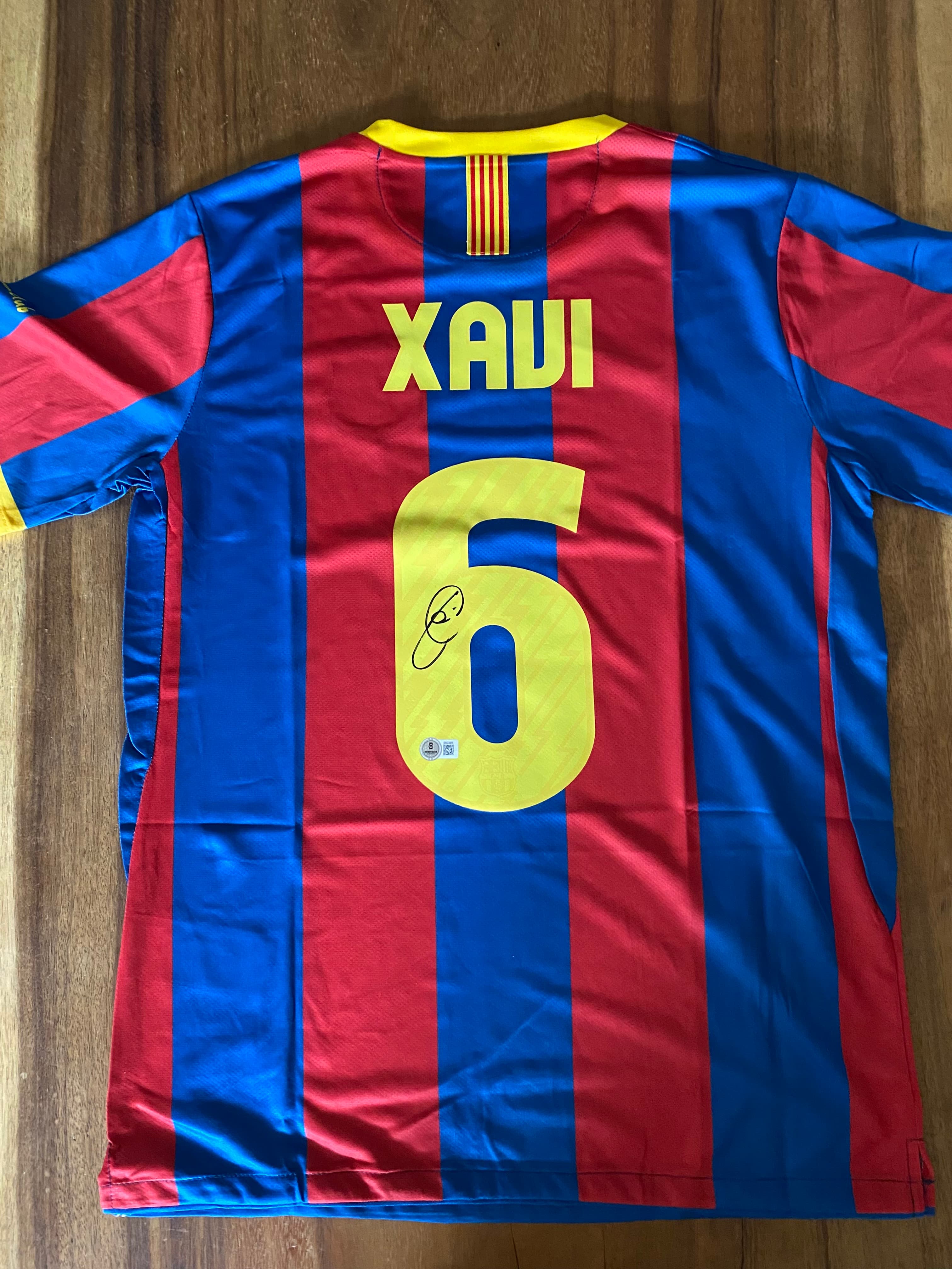 Gesigneerd Barcelona shirt door Xavi