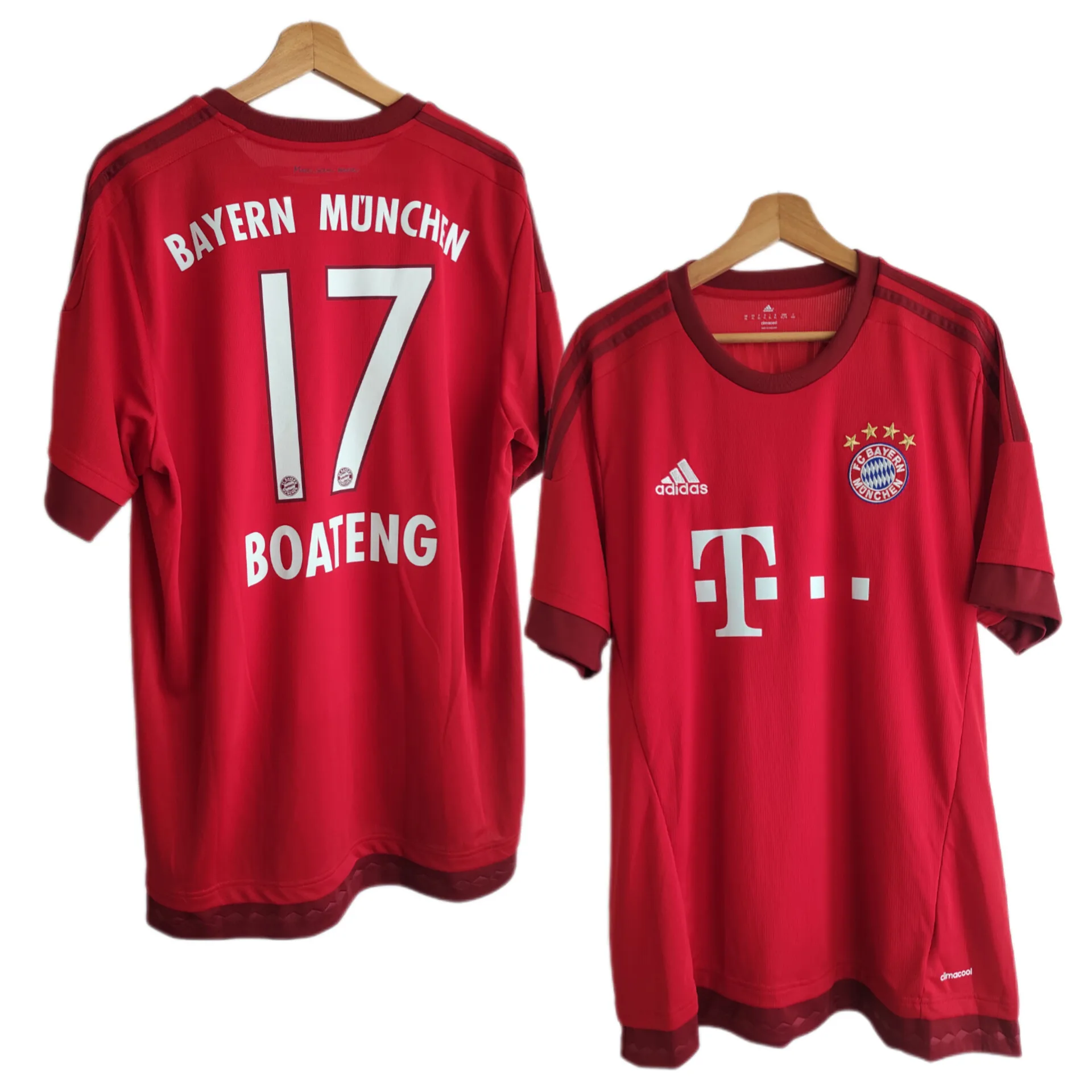 Bayern Mรผnchen 2015/16 Home