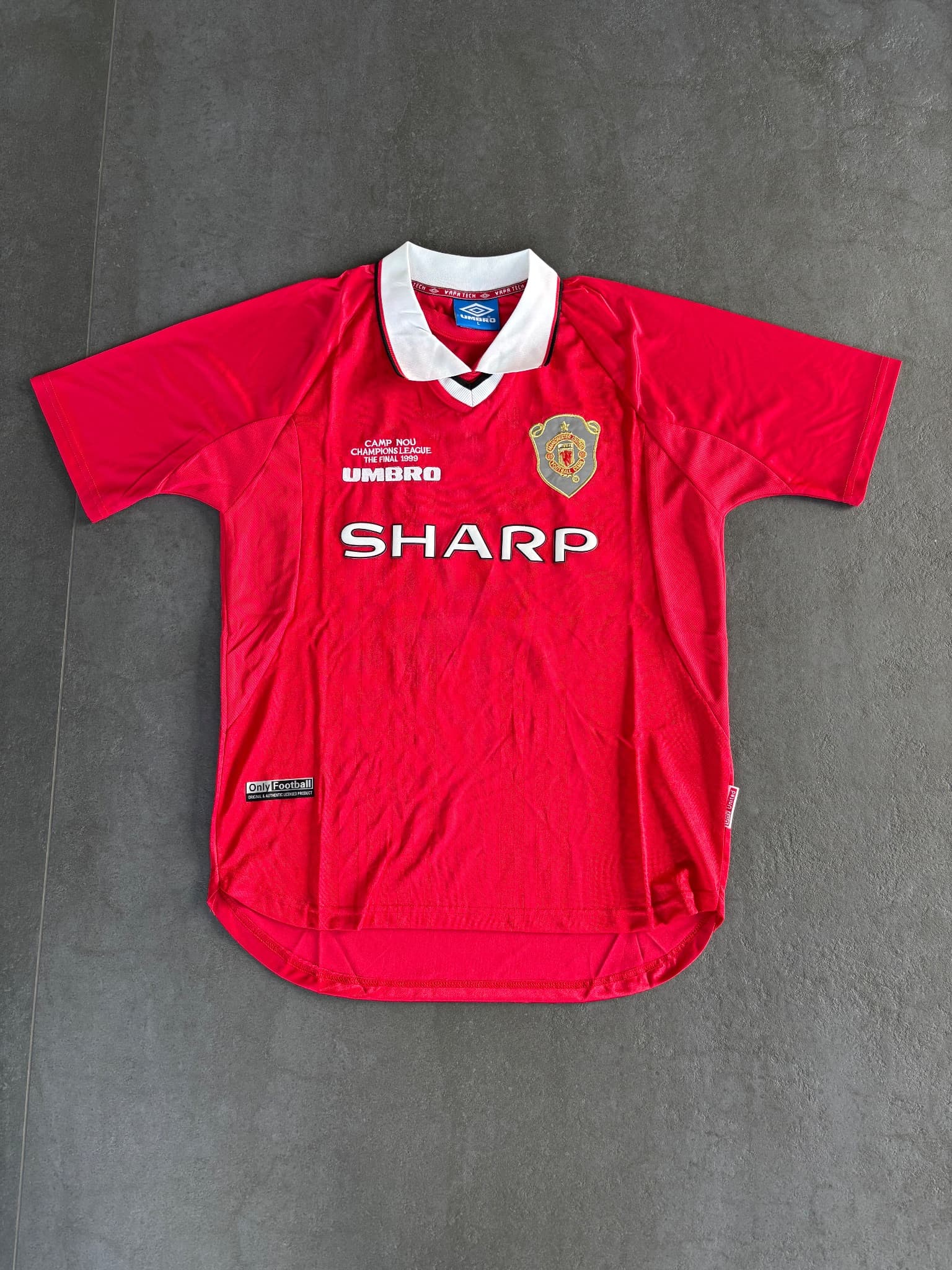 Manchester United 1999, Ryan GIGGS, signed, coa