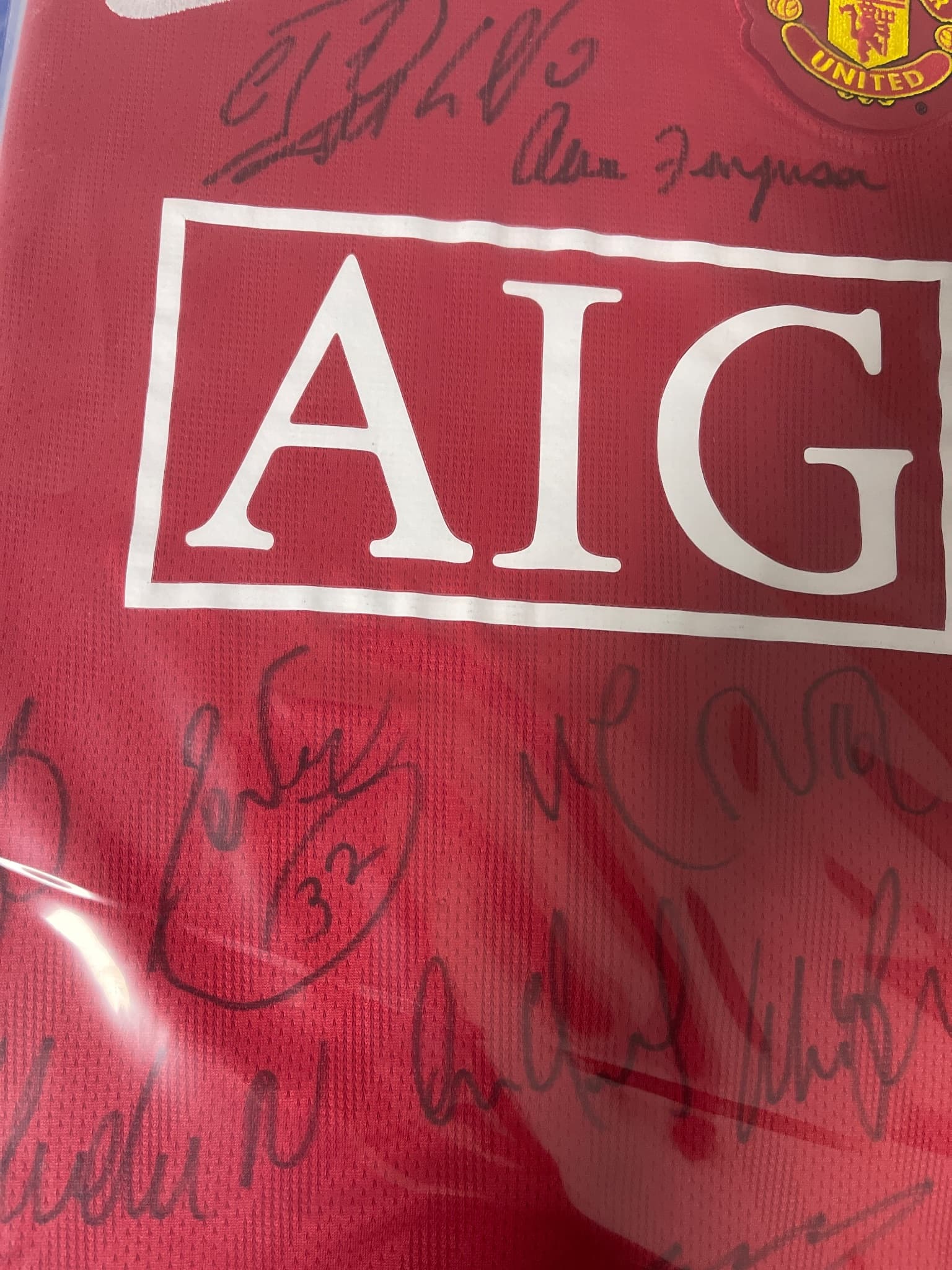 2008 Manchester United full team signed
