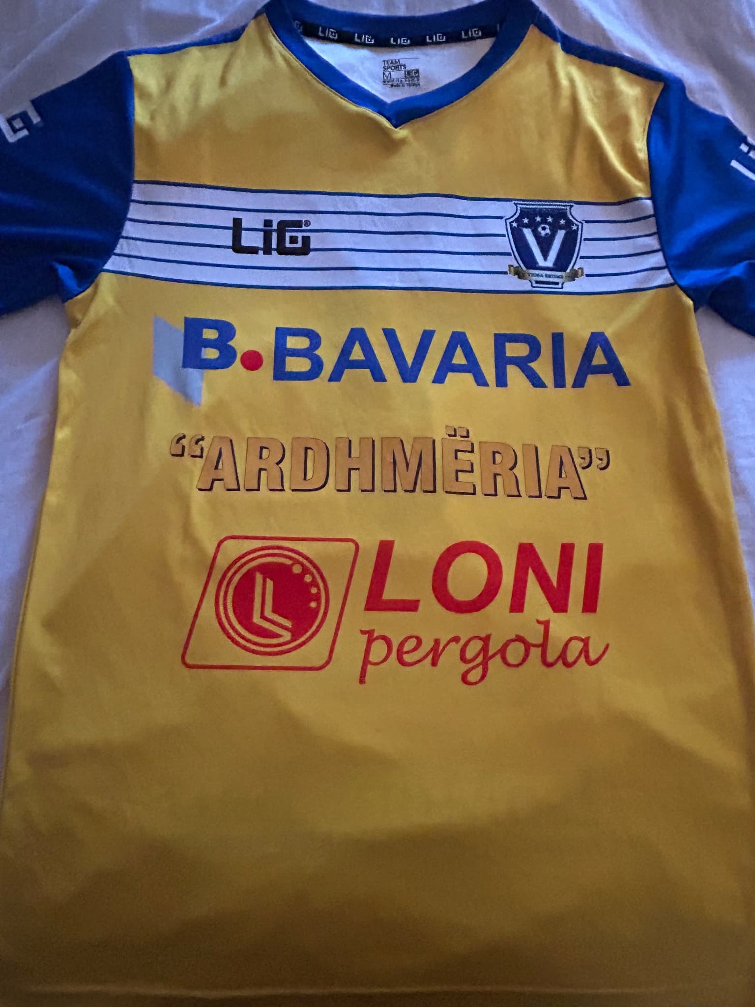 Matchissue shirt Vjosa
