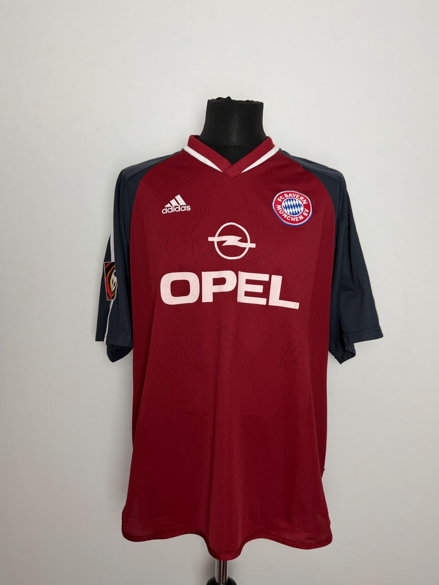 2001/2002 Bayern München Tarnat