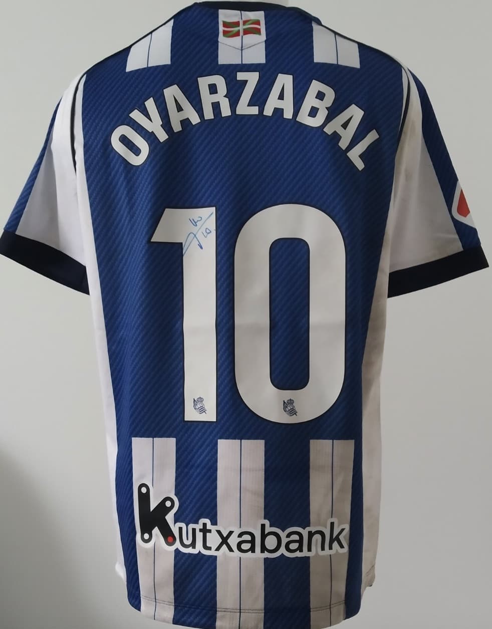 Mikel Oyarzabal Real Sociedad Match Worn & Signed Shirt – VS Barcelona 2026 – UNWASHED – Club COA