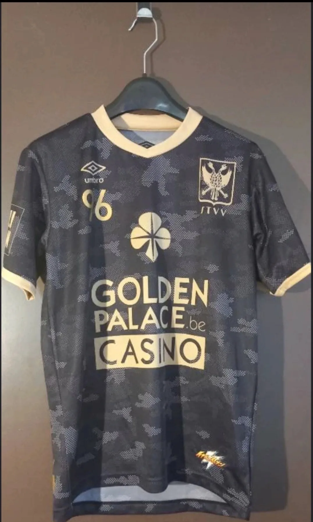 STVV Sint-Truiden 2018/2019 Uitshirt - Limited Japanse Editie #2 HONOKA (Umbro)
